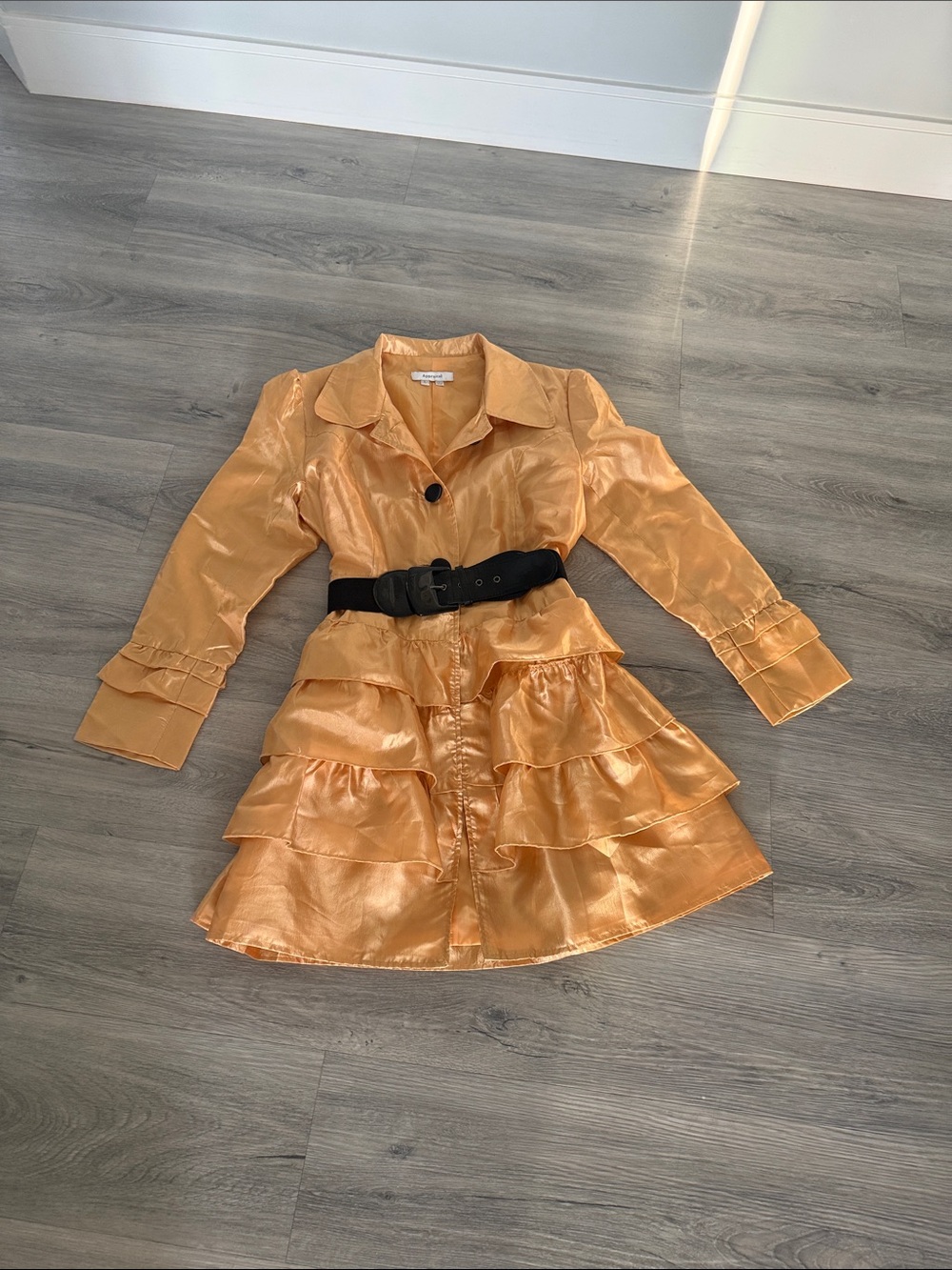 Appraisal  Shimmery Peach Ruffle Dress jacket with Black Belt size large